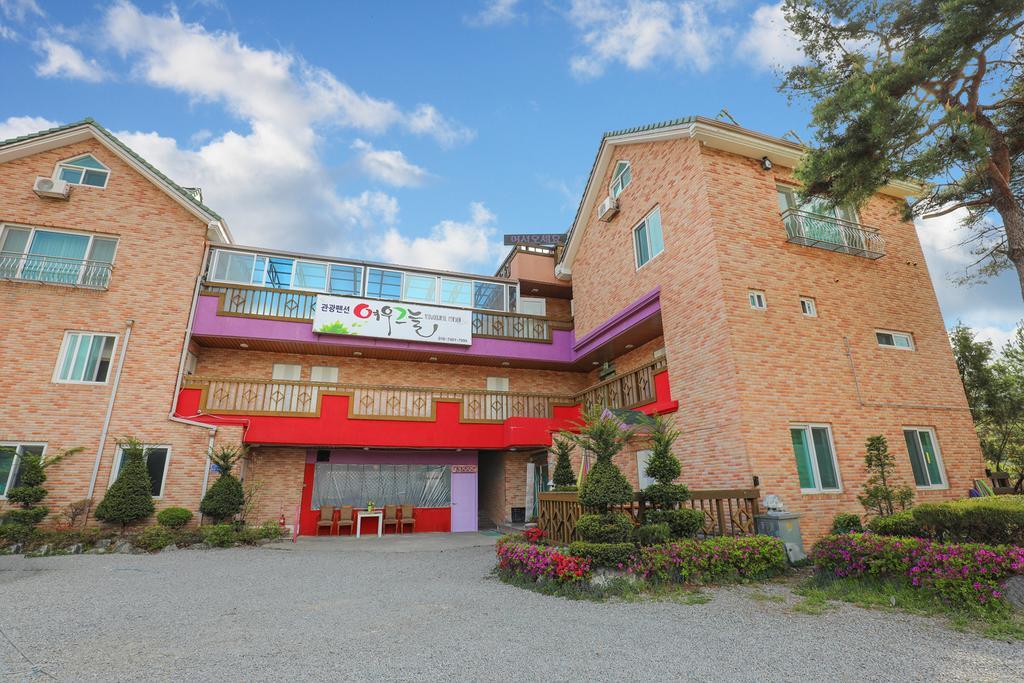 Yeowoogneul Pension Chuncheon Exterior foto