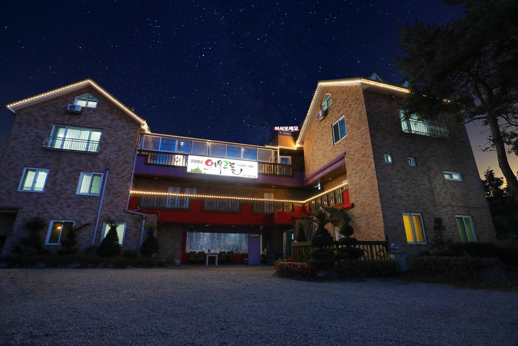 Yeowoogneul Pension Chuncheon Exterior foto