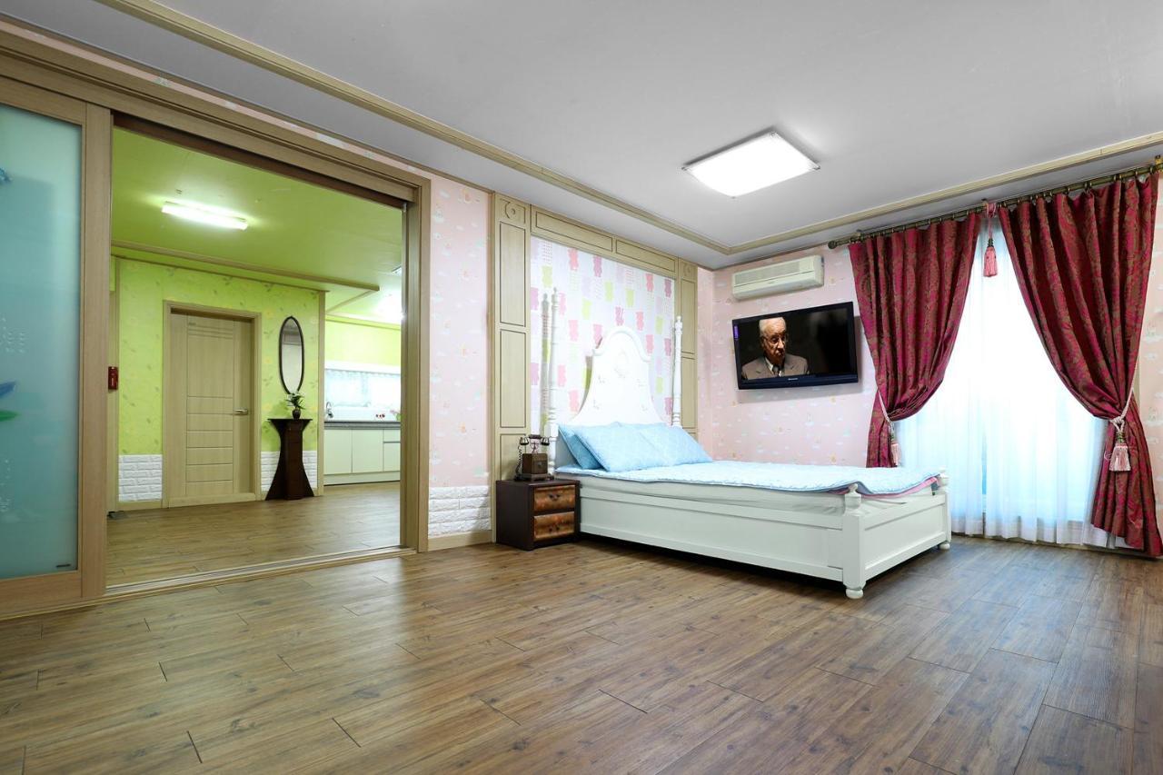 Yeowoogneul Pension Chuncheon Exterior foto